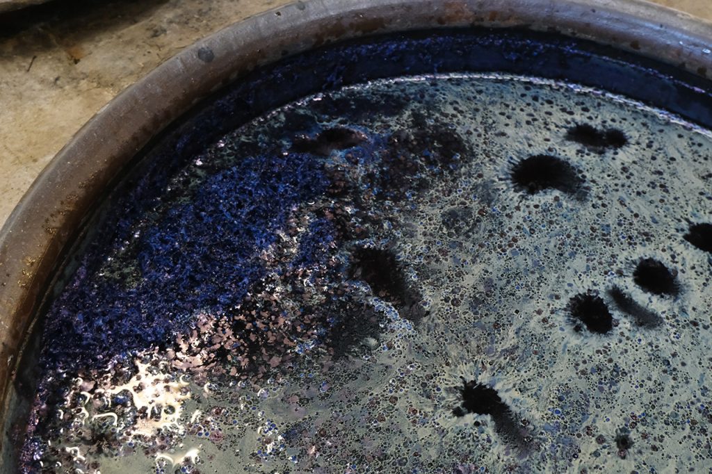 Aizome_workshop_藍染の藍液発酵